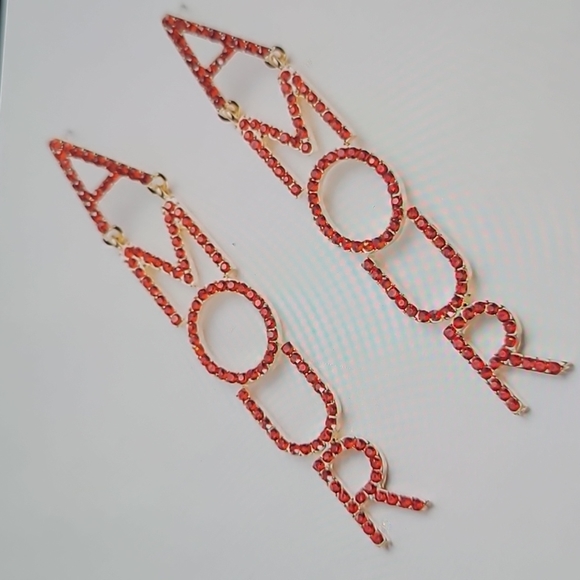 RED AMOUR Dangle Sparkly Bling Earrings (bin 2A) 3 1/2 inch x 1/2 inch W.(bin2) - Picture 2 of 4
